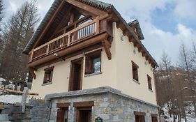 Il Fiore Delle Alpi B&B